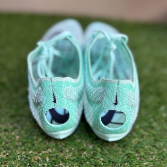 Athletic_Shoes